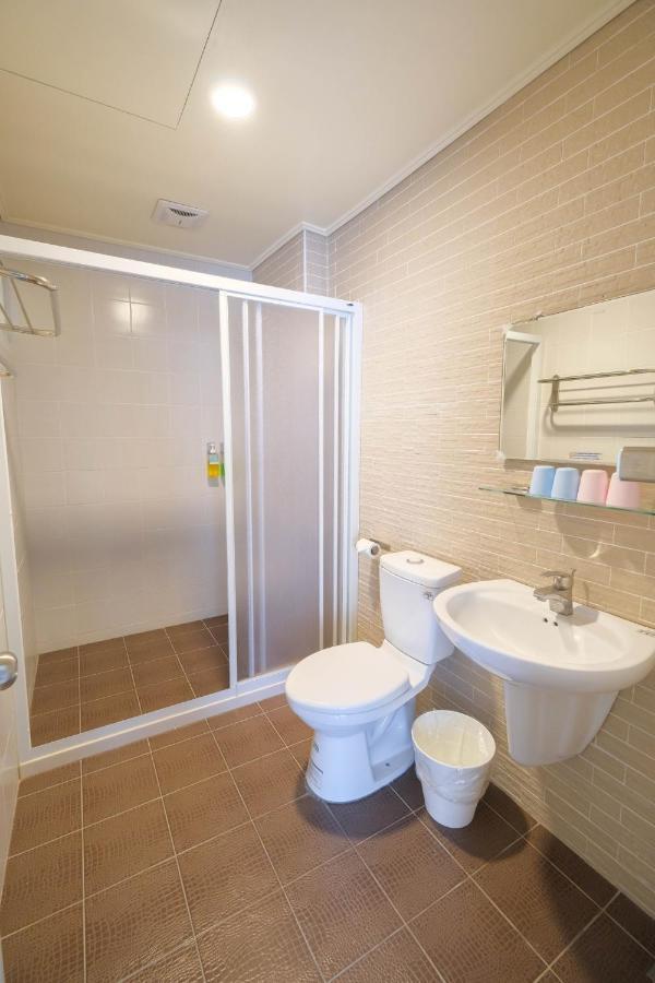 Anping Island Apartment ไถหนาน ภายนอก รูปภาพ